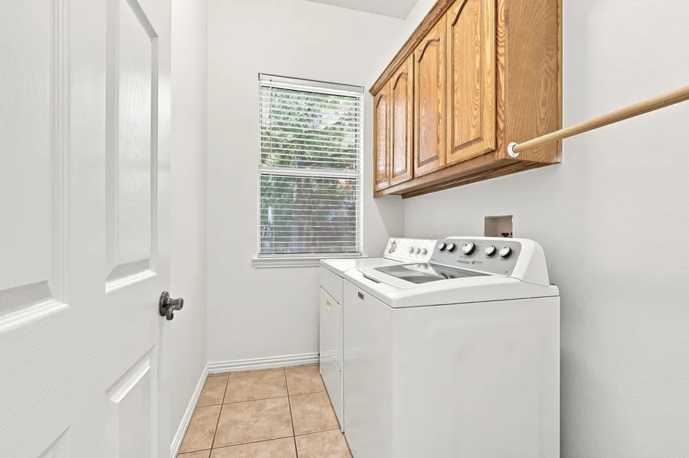 4031 Morgans Way Midlothian, TX 76065