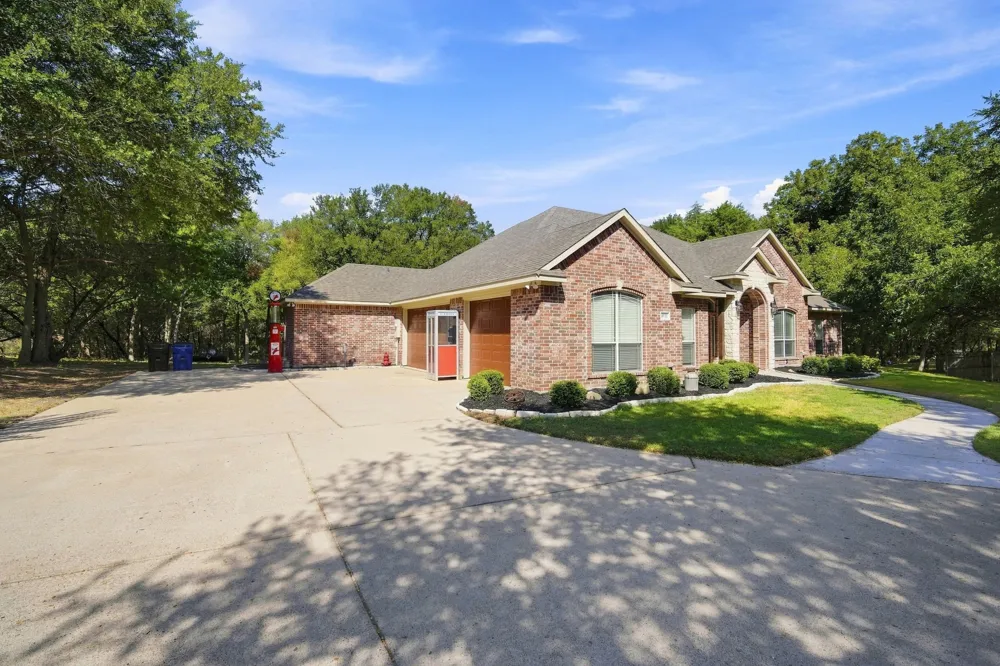 4031 Morgans Way Midlothian, TX 76065