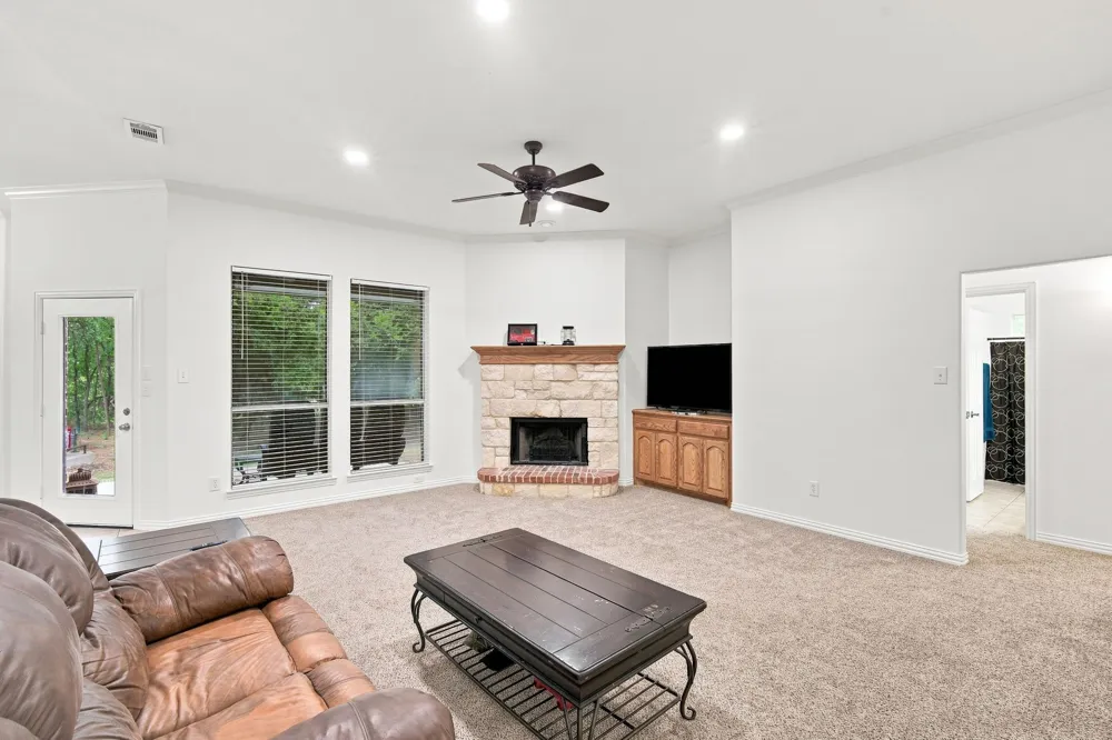 4031 Morgans Way Midlothian, TX 76065