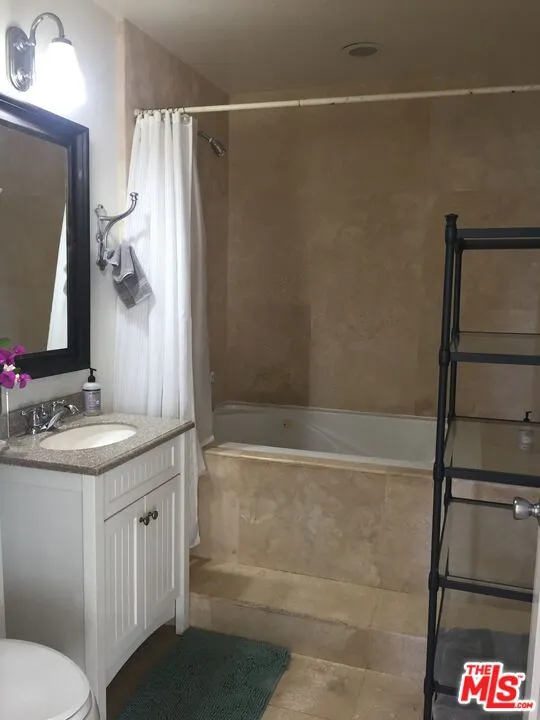 3952 Las Flores Canyon Road Malibu, CA 90265