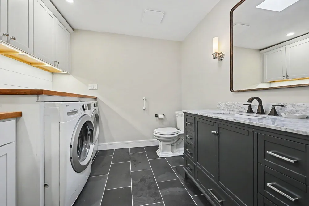 1020 Essex Circle #26 Kalamazoo, MI 49008