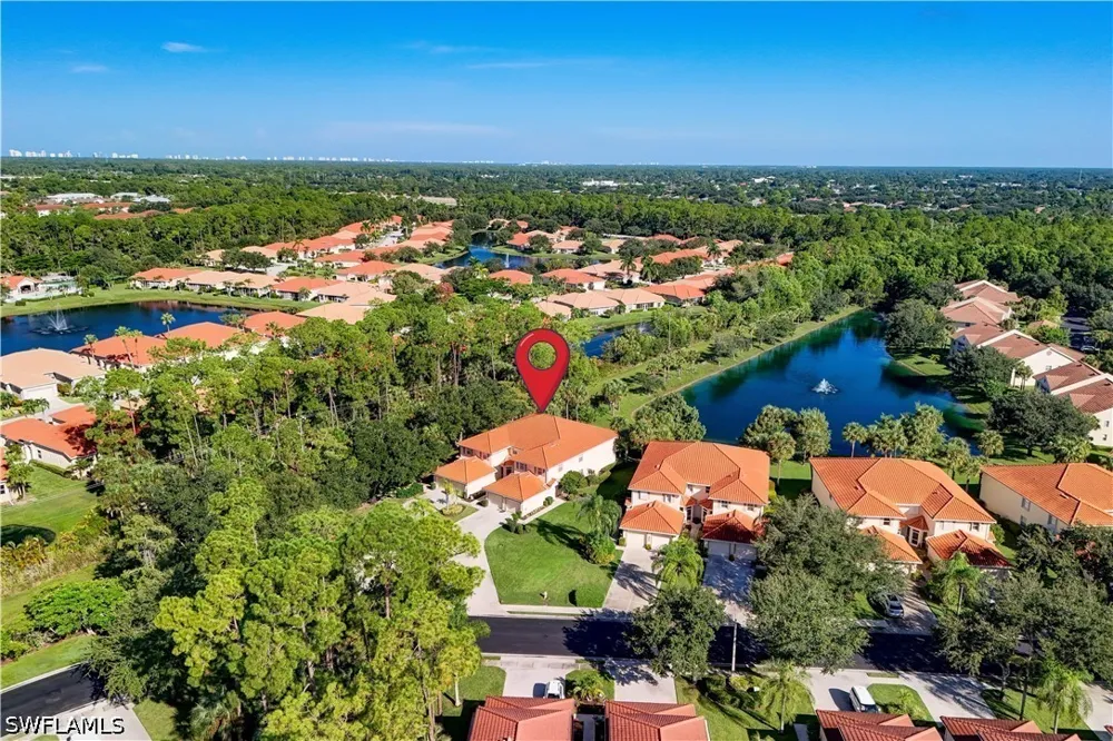 Robin Hood Circle #202 Naples, FL 34104