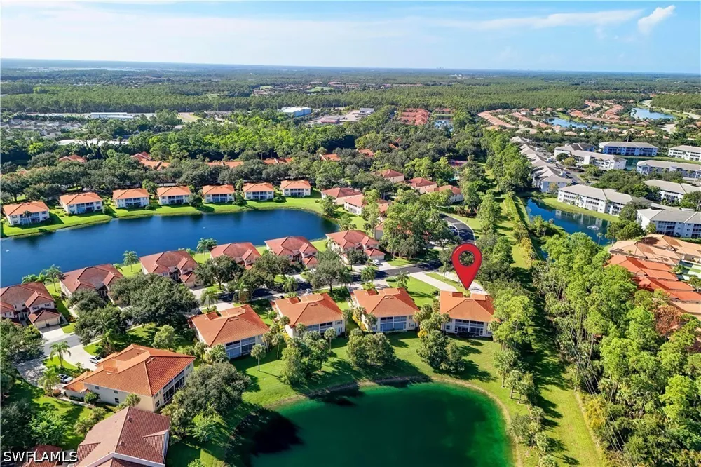 Robin Hood Circle #202 Naples, FL 34104
