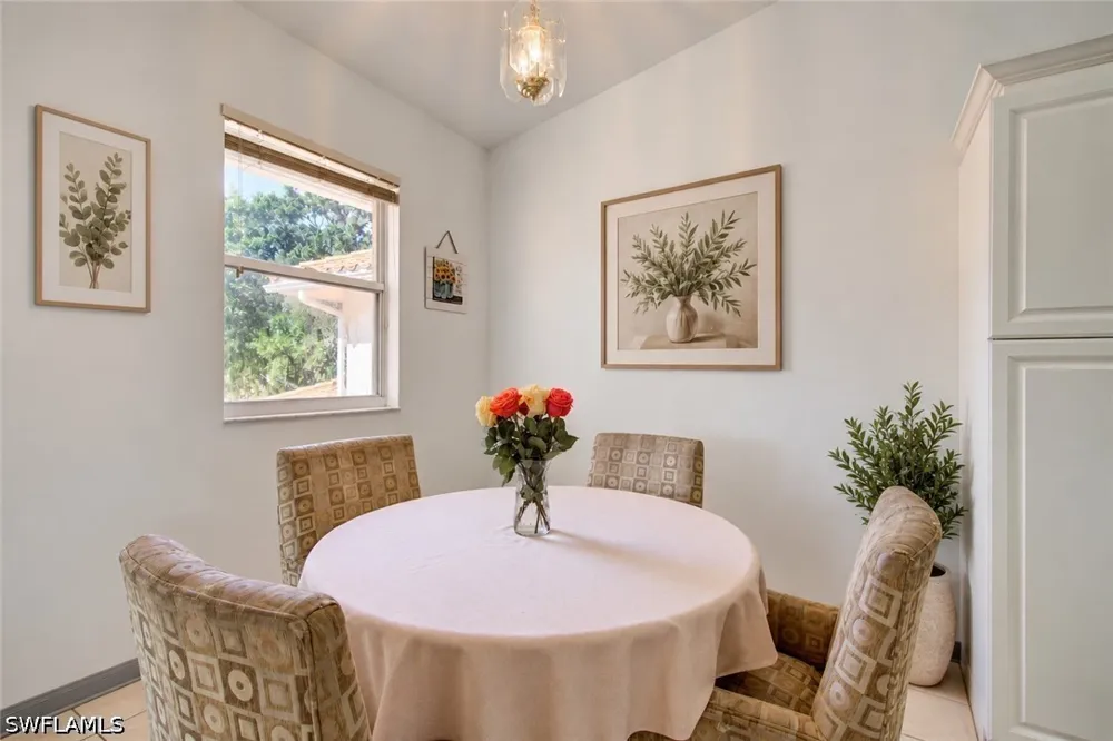 Robin Hood Circle #202 Naples, FL 34104