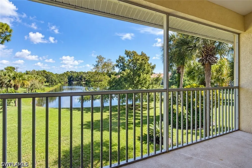 Robin Hood Circle #202 Naples, FL 34104