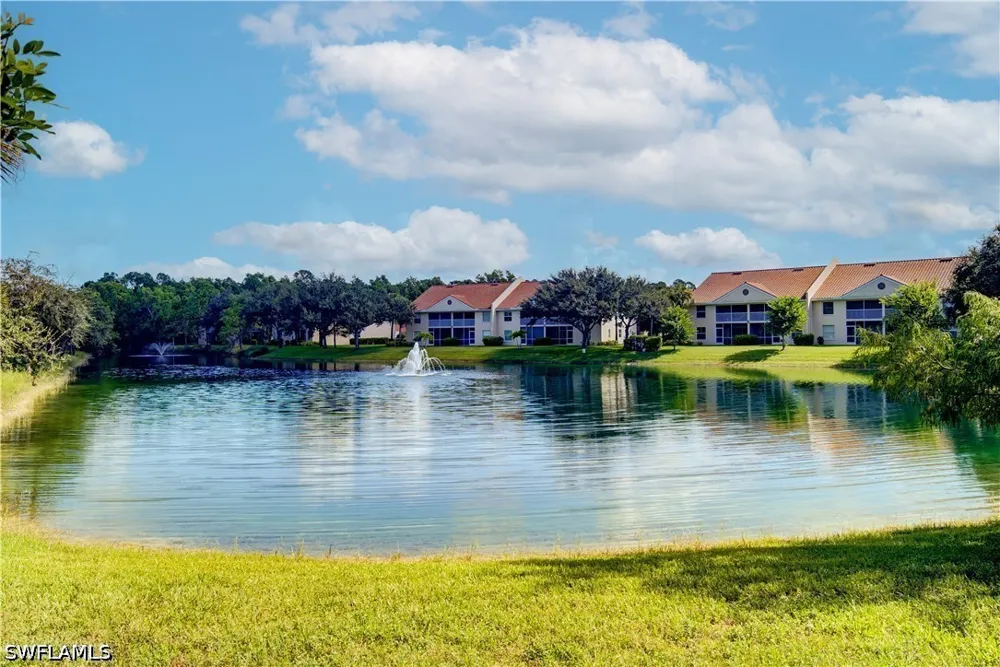 Robin Hood Circle #202 Naples, FL 34104
