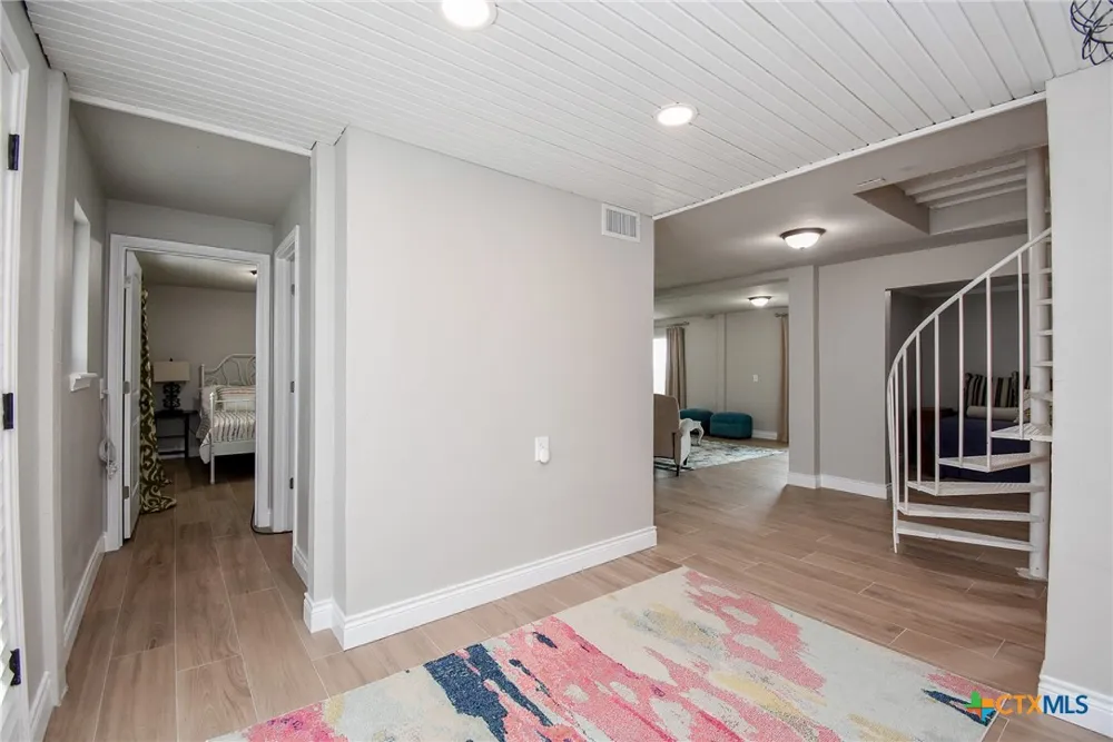965 Porpoise Drive Palacios, TX 77465