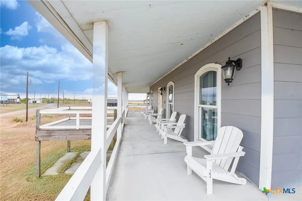 965 Porpoise Drive Palacios, TX 77465