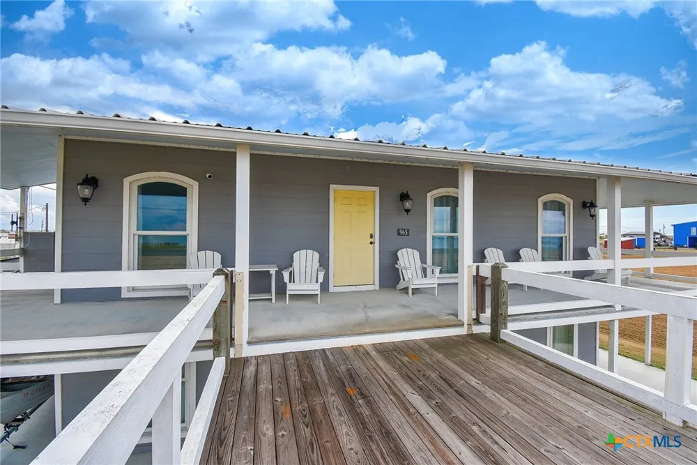 965 Porpoise Drive Palacios, TX 77465