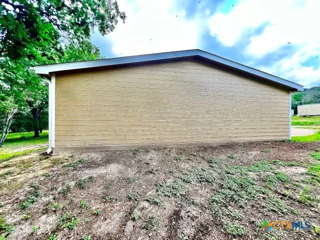 614 County Road 3220 Kempner, TX 76539