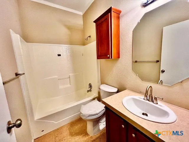 614 County Road 3220 Kempner, TX 76539