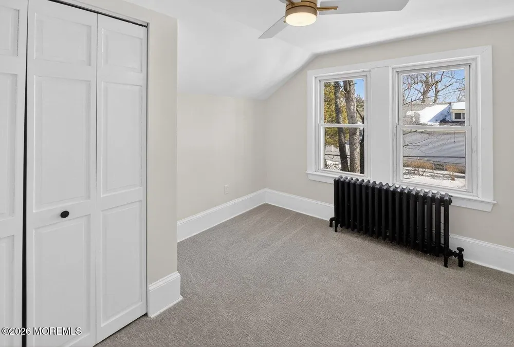 36 E Park Avenue Lindenwold, NJ 08021
