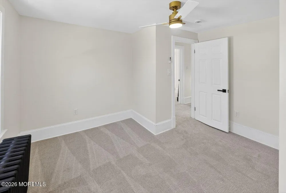 36 E Park Avenue Lindenwold, NJ 08021