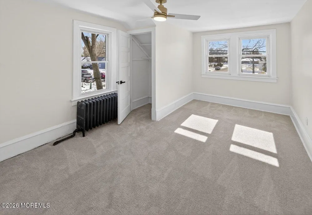 36 E Park Avenue Lindenwold, NJ 08021
