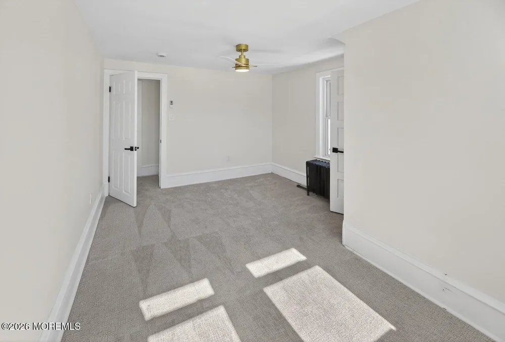 36 E Park Avenue Lindenwold, NJ 08021