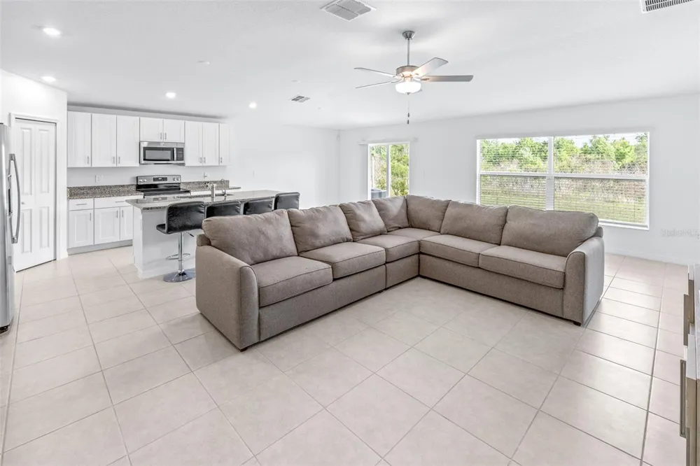 5182 FIDDLE FIG AVENUE Wimauma, FL 33598