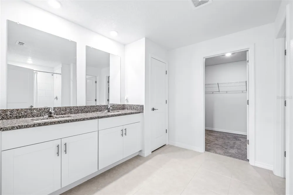 5182 FIDDLE FIG AVENUE Wimauma, FL 33598
