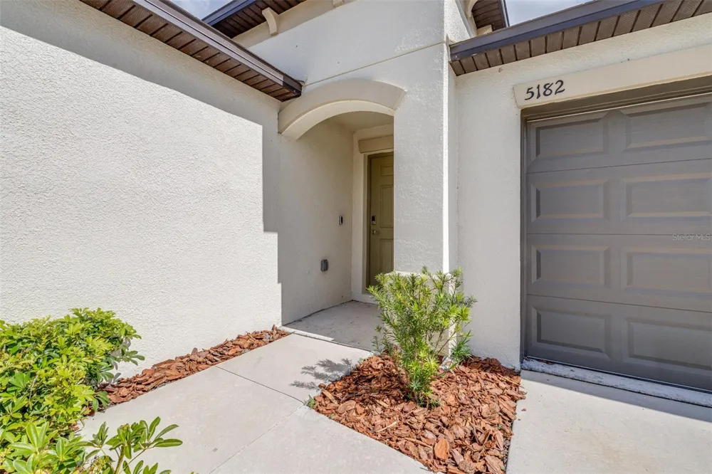 5182 FIDDLE FIG AVENUE Wimauma, FL 33598