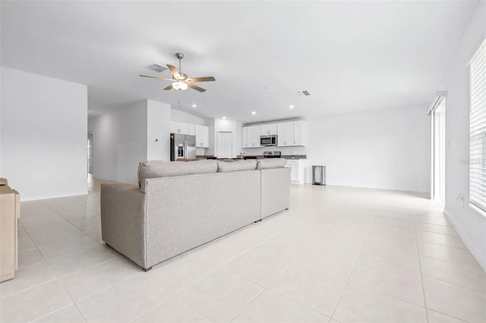 5182 FIDDLE FIG AVENUE Wimauma, FL 33598