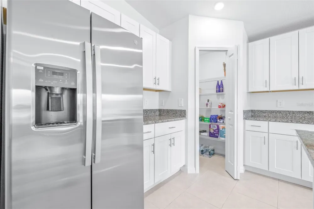 5182 FIDDLE FIG AVENUE Wimauma, FL 33598