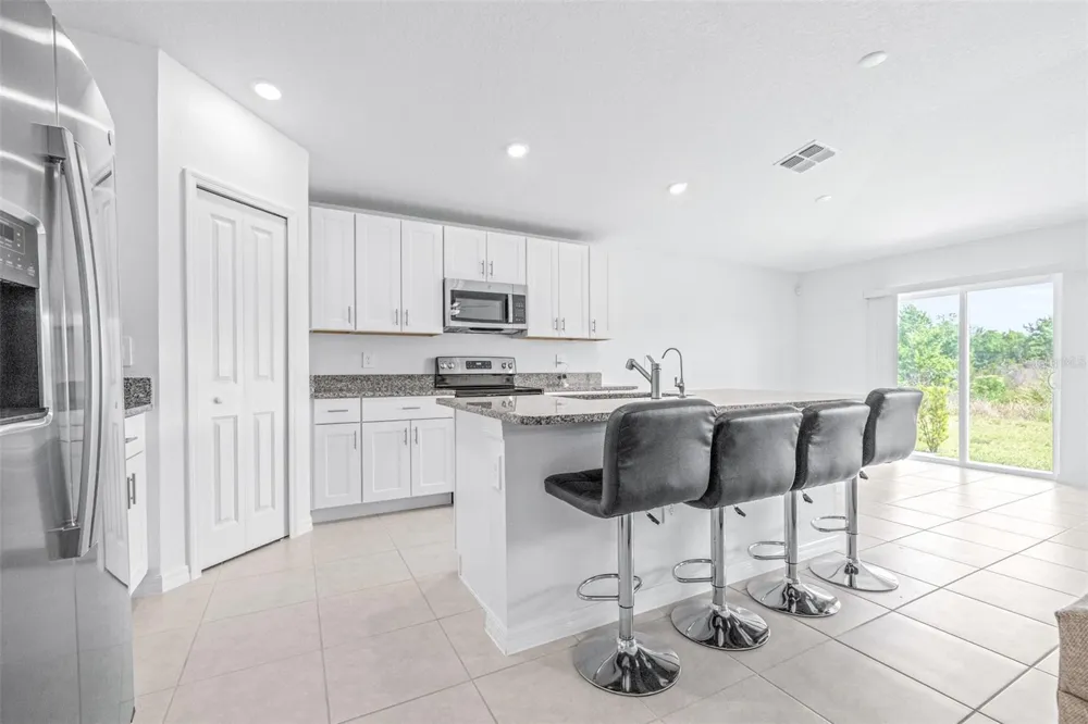 5182 FIDDLE FIG AVENUE Wimauma, FL 33598