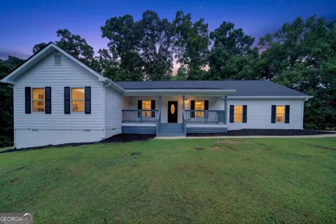 1121 Ponder Pines RD