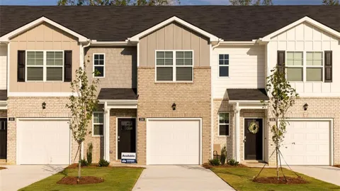 216 Kenmore Circle