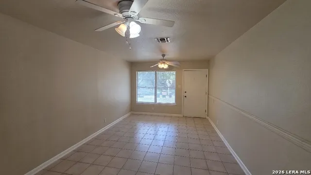 223 SUNNYLAND DR San Antonio, TX 78228