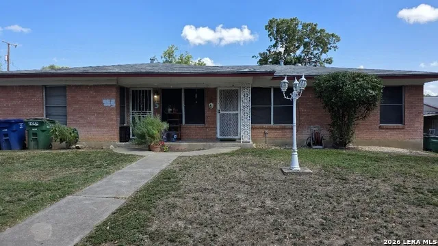 223 SUNNYLAND DR San Antonio, TX 78228