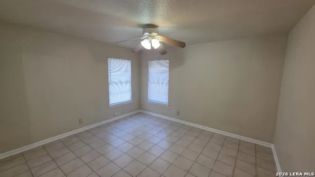 223 SUNNYLAND DR San Antonio, TX 78228
