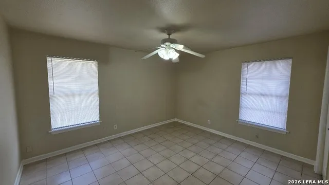 223 SUNNYLAND DR San Antonio, TX 78228
