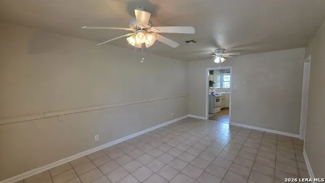 223 SUNNYLAND DR San Antonio, TX 78228