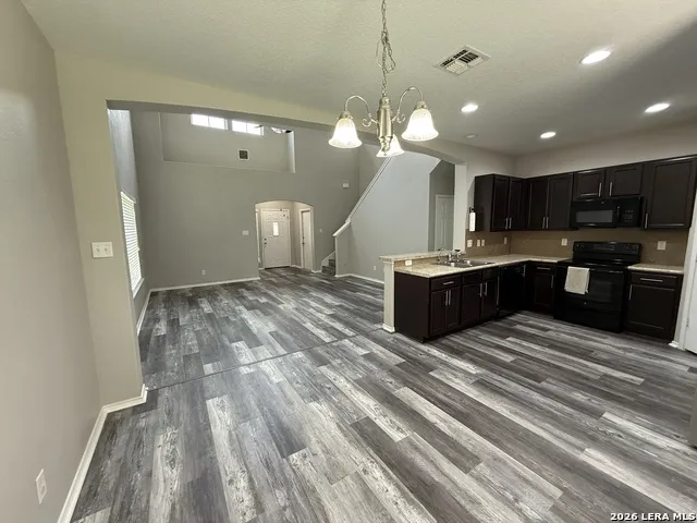 6010 Upland San Antonio, TX 78244