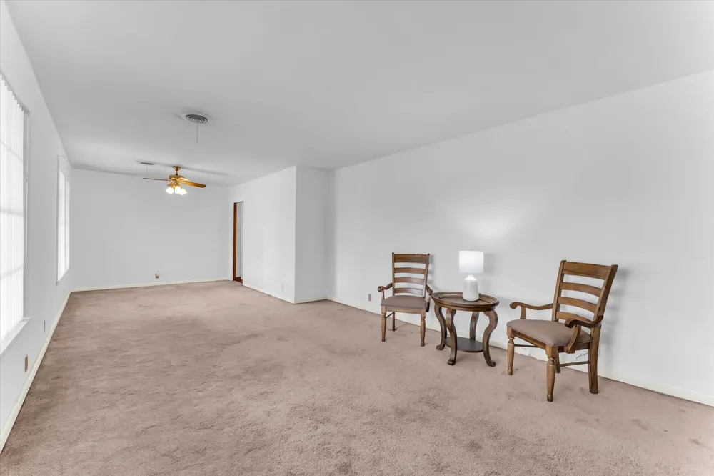 817 E Holly Lane Mexia, TX 76667