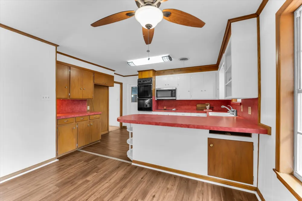 817 E Holly Lane Mexia, TX 76667