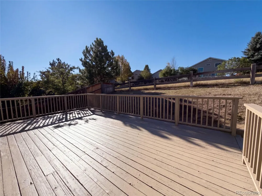10009 Strathfield Lane Highlands Ranch, CO 80126