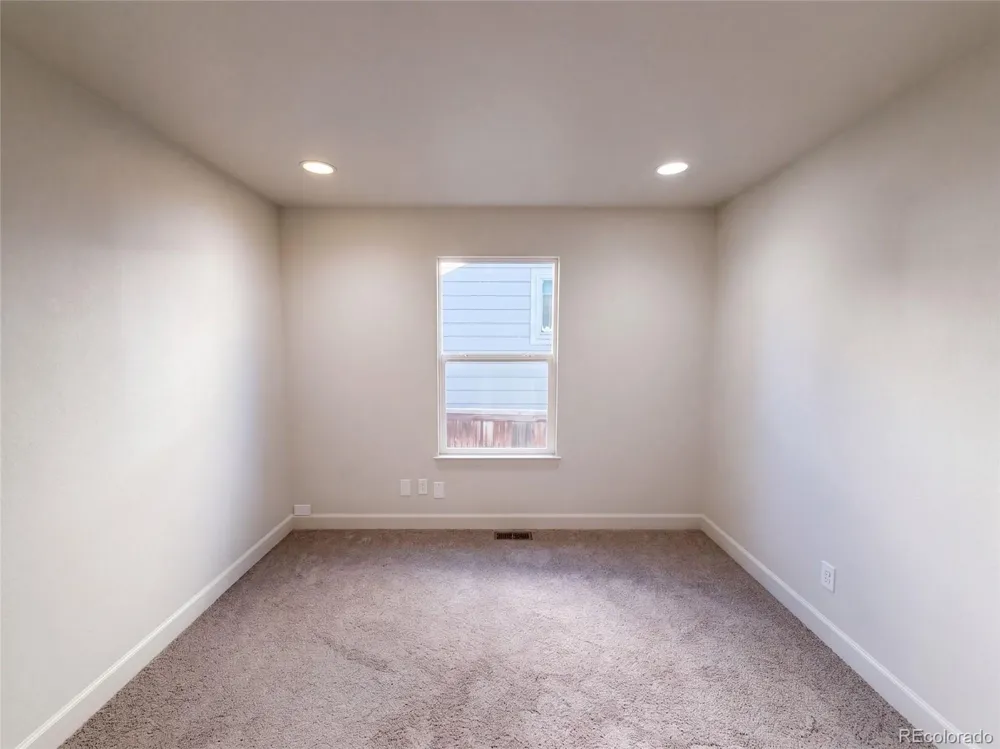 10009 Strathfield Lane Highlands Ranch, CO 80126