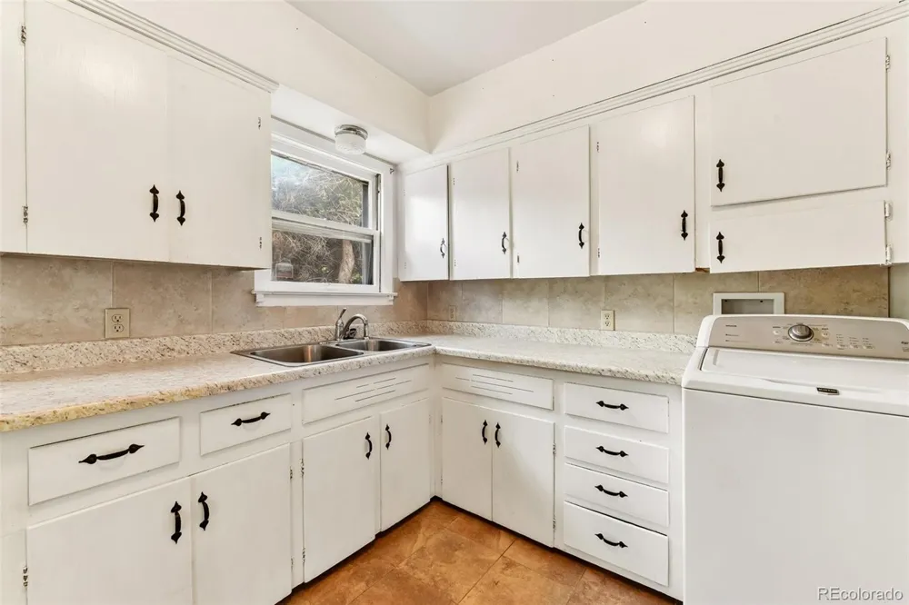 1563 S Newton Street Denver, CO 80219