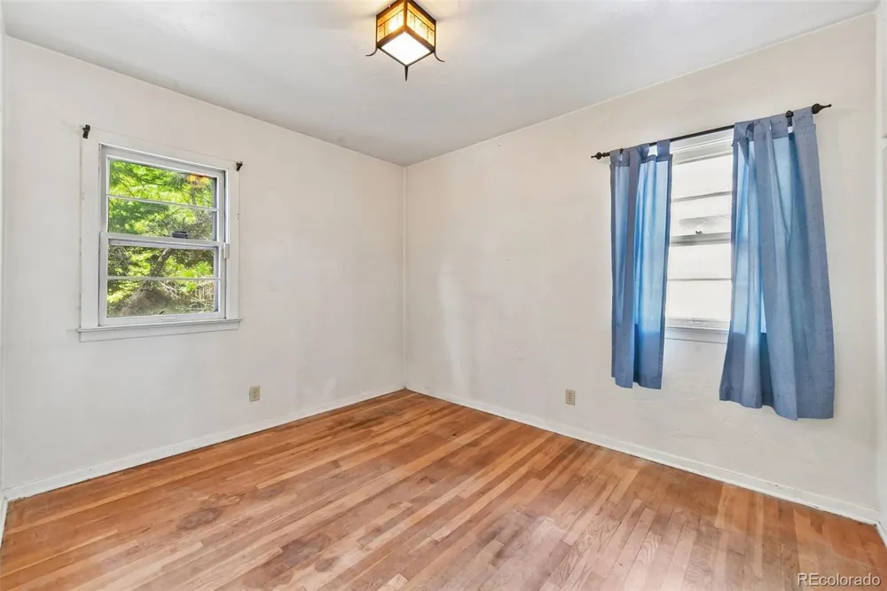1563 S Newton Street Denver, CO 80219