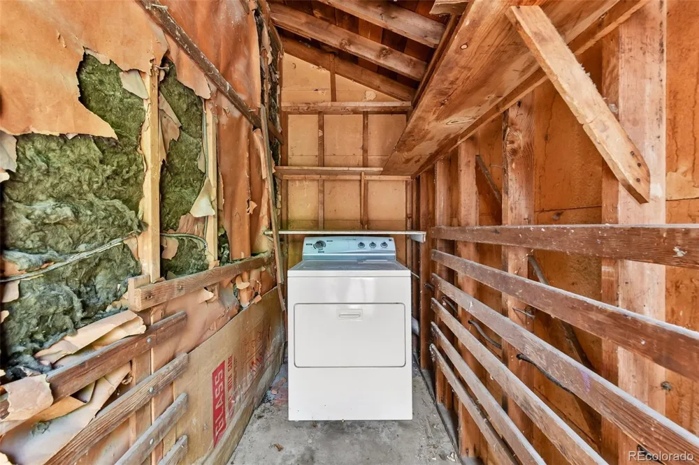 1563 S Newton Street Denver, CO 80219