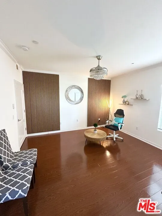 1025 Dewey Avenue Los Angeles, CA 90006