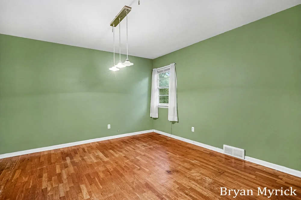 819 W 25th Street Holland, MI 49423