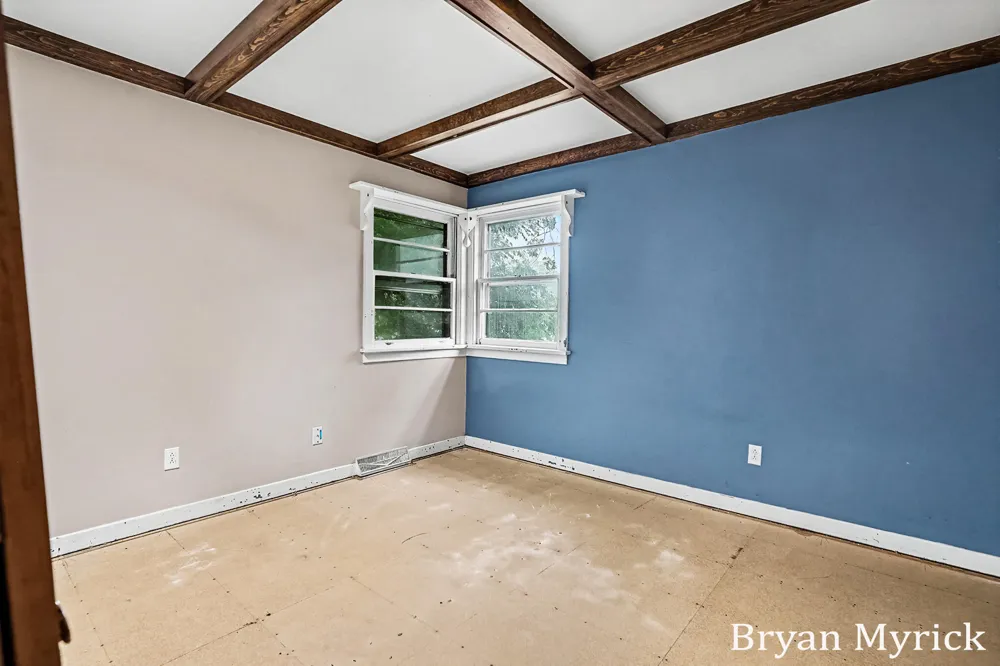 819 W 25th Street Holland, MI 49423