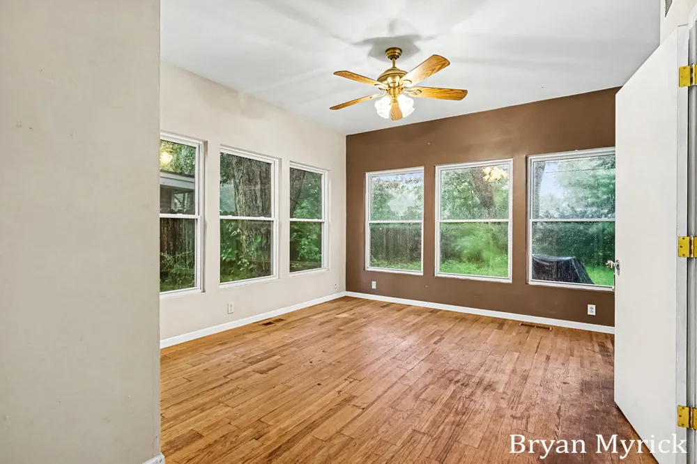 819 W 25th Street Holland, MI 49423