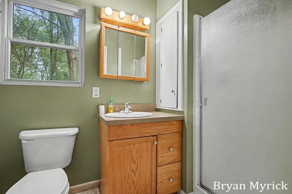 819 W 25th Street Holland, MI 49423