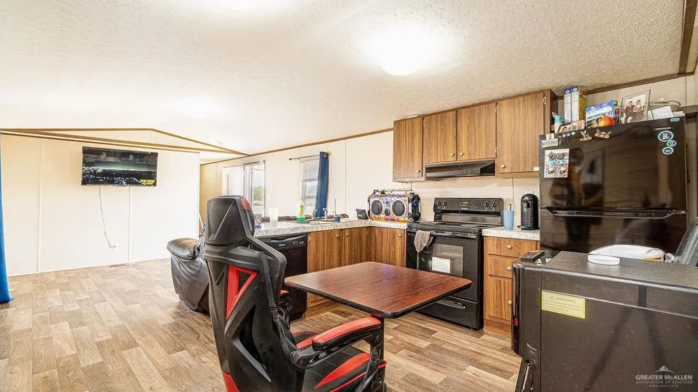 1114 Lauren Avenue Weslaco, TX 78596