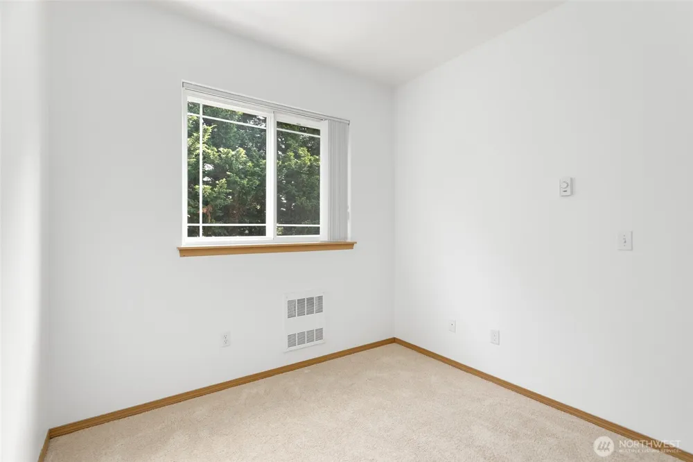 15306 14th Avenue W Lynnwood, WA 98087