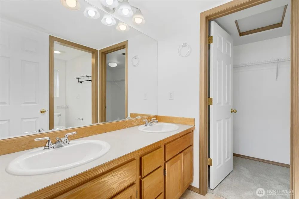 15306 14th Avenue W Lynnwood, WA 98087