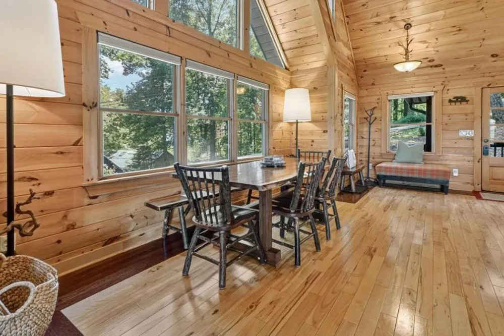 917 Walnut Ridge Ellijay, GA 30536