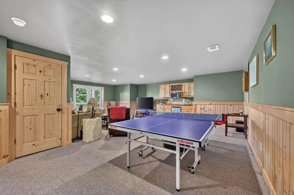 917 Walnut Ridge Ellijay, GA 30536